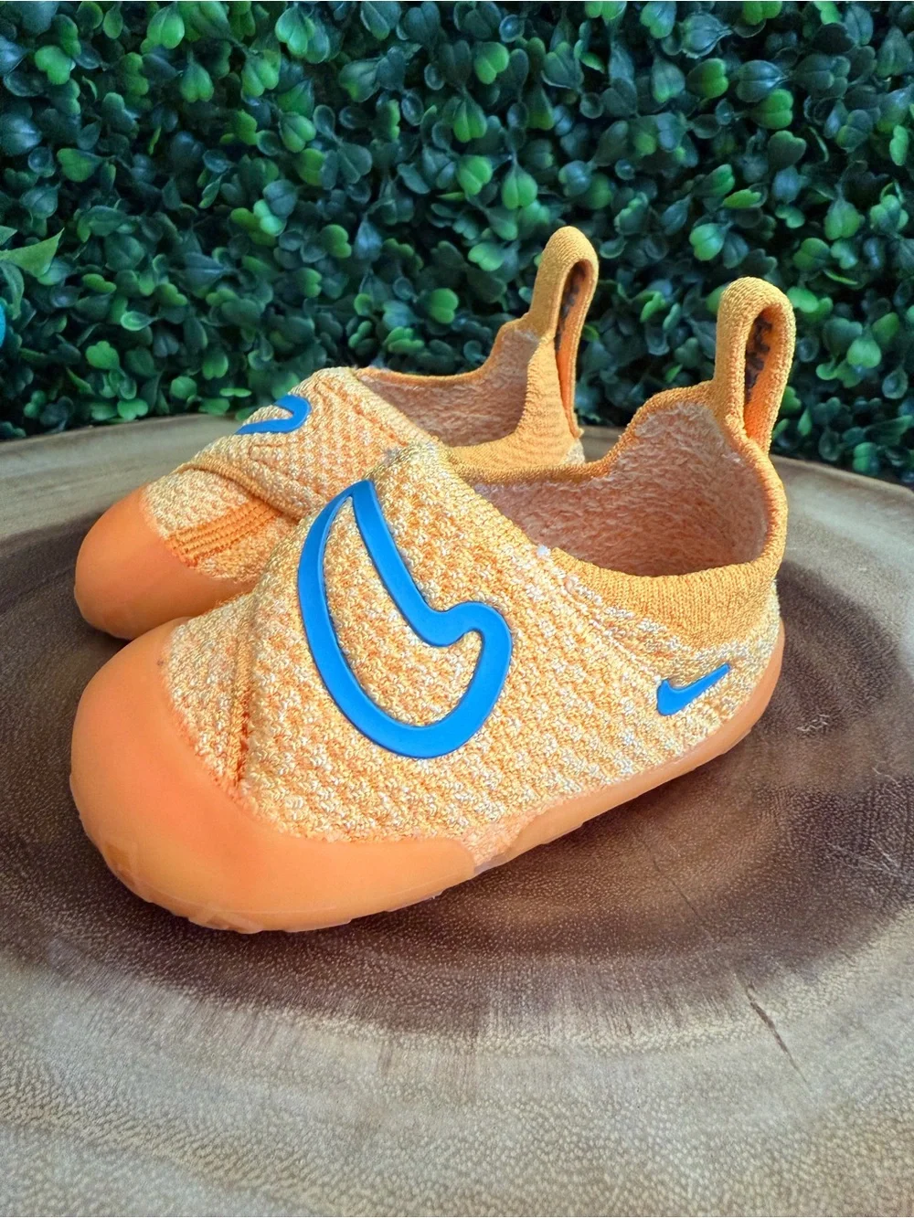 Nike Swoosh 1 Baby Shoes~ Rare Laser Orange 3C